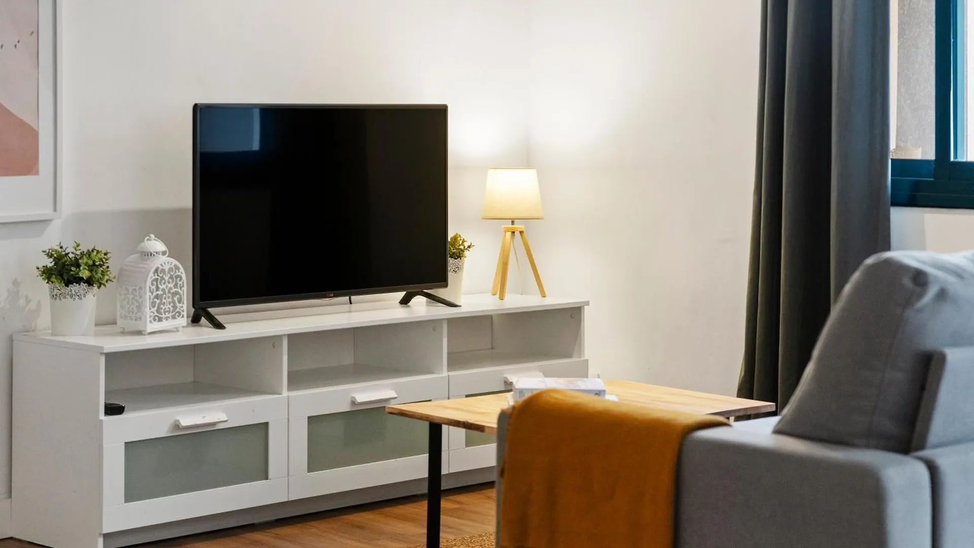 Lodging Apartments Liceu 11 Barcelona