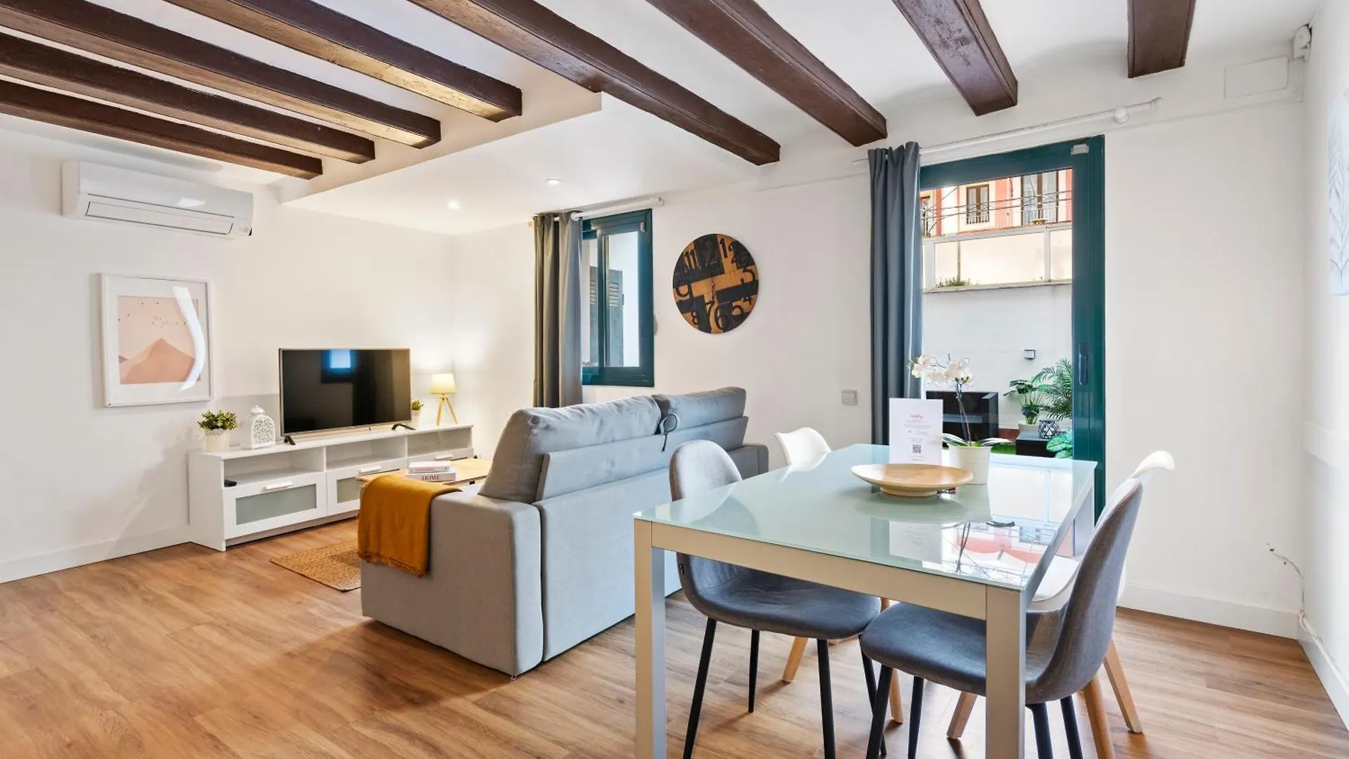 Lodging Apartments Liceu 11 Barcelona